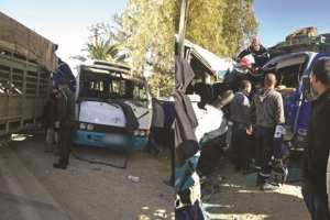 SIDI AKACHA (CHLEF ) - 22 blessés dans un accident de la route