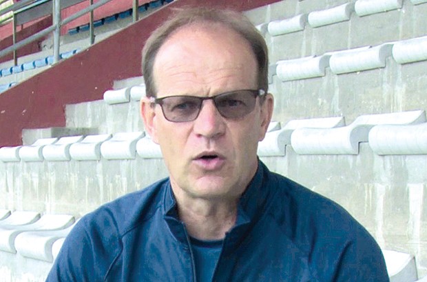 Tizi Ouzou (Football) - DENIS LAVAGNE, ENTRAÎNEUR DE LA JSK: “L’urgence est de préparer le match contre l’USMA”