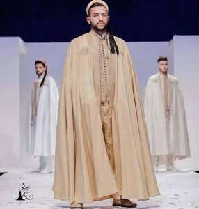 البرنوس ستر و زينة للنساء و رمز للشهامة والرجولة للرجال