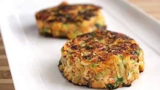 CROQUETTES DE COURGETTES À LA VIANDE HACHÉE