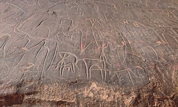 Batna - GRAVURES RUPESTRES DE TAXLENT: Une équipe de chercheurs du CNRPAH prochainement sur le site