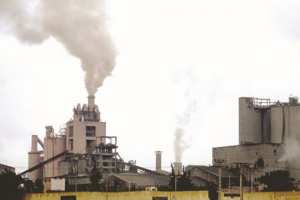 Béni Saf (Aïn Témouchent) - MISE EN DEMEURE PAR LA DIRECTION DE L’ENVIRONNEMENT: Vers la fermeture de la cimenterie