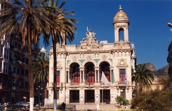 Le théâtre d’Oran reprend ses activités après une année d’arrêt