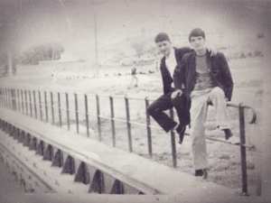 مرحلة الشباب وحب وخدمة الوطن.