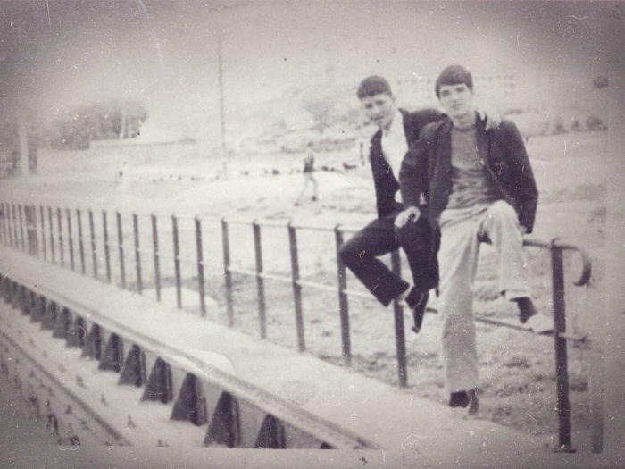 مرحلة الشباب وحب وخدمة الوطن.