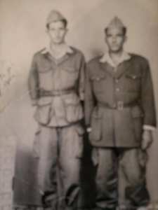 المجاهدان المرحوم لمبارك رداح والحاج مدور.