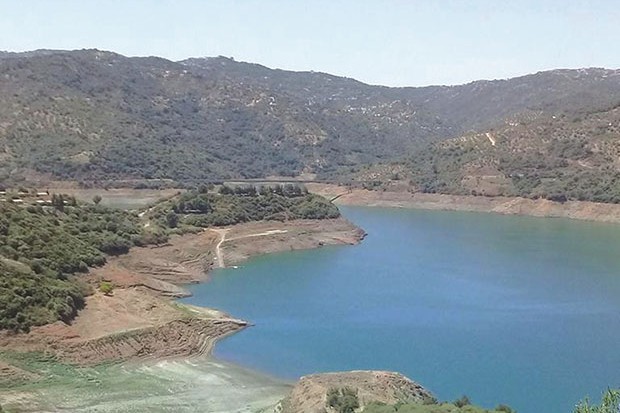 Algérie - LA PRODUCTION D’EAU POTABLE RISQUE UNE RÉDUCTION DE 50% À TIZI OUZOU: Dures restrictions en perspective
