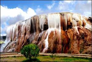 حمام المسخوطين أو حمام دباغ أو حمام الشلالة