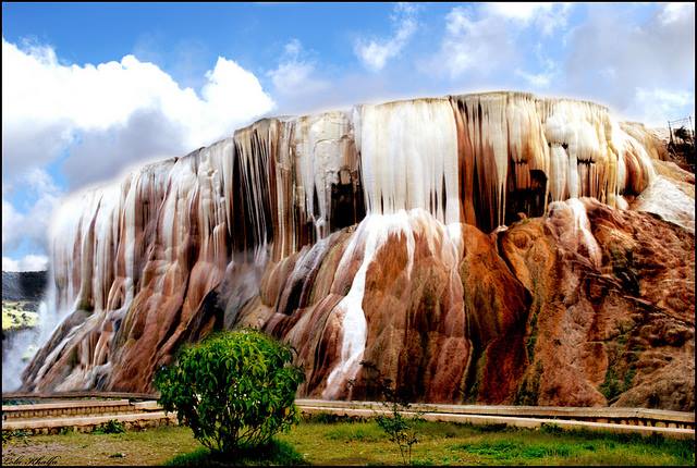 حمام المسخوطين أو حمام دباغ أو حمام الشلالة