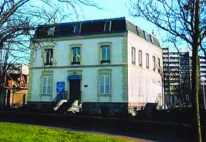 Sidi Lakhdar (Mostaganem) - Un ancien centre de santé abandonné