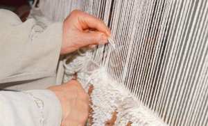 الزربية النموشية، بصمة هوية ثقافية لازالت تحافظ على مكانتها