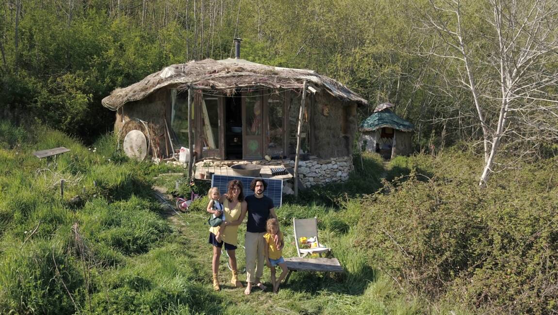 Planète (France/Europe) - En Corrèze, désobéir pour vivre en pleine nature