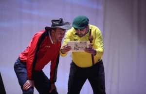 “بابور الوهم” مسرحية في قصر الثقافة بتلمسان بالجزائر