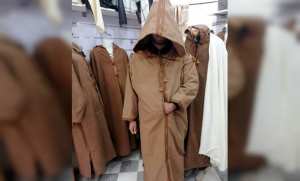 Aïd El-Fitr/Ouargla: le port du costume traditionnel résiste à la concurrence étrangère