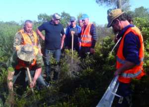 Haizer (Bouira) - L’association des chasseurs au secours de la faune sauvage  Installation d'abreuvoirs