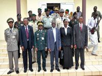 Alors que les négociations se poursuivent à Ouagadougou avec Ansar Dine                                    Les chefs d'état-major de la Cédéao peaufinent l'option militaire