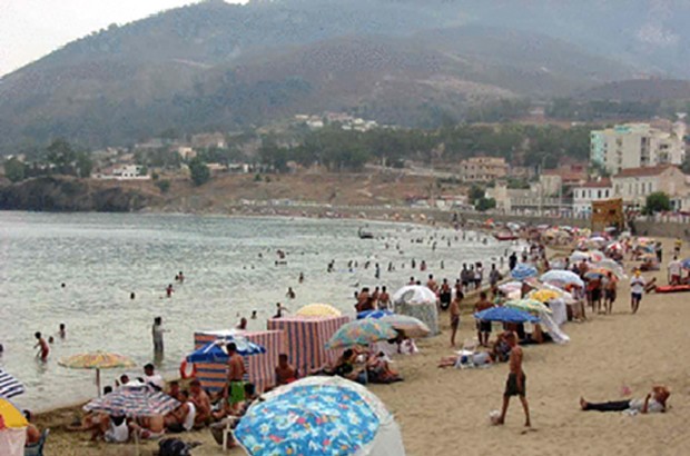 Algérie (Annaba) - Deux plages polluées autorisées à la baignade