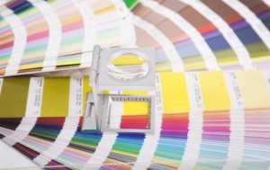 Definition and use of spot color printing and four-color printing