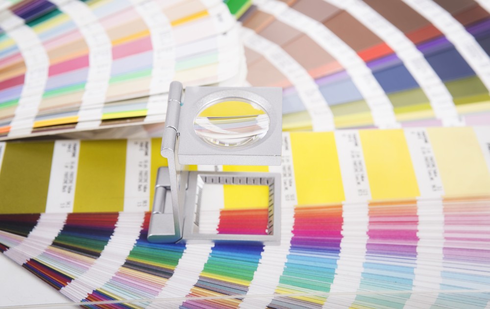 Definition and use of spot color printing and four-color printing