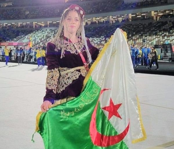 Cherine Abdellaoui, la judokate paralympique algérienne, a offert, ce vendredi, la médaille d’or dans l’épreuve féminine des 52 kg à l’Algérie.