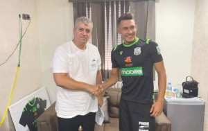 Constantine (Football) - CS Constantine : Djahnit s’en va, Boukerrit arrive