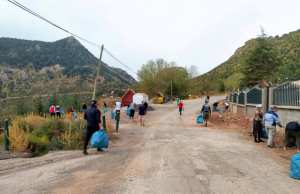 Mila - Louable action citoyenne de nettoiement  Cité du 20-Août-1955
