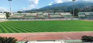 Blida (Football) - ÉTAT DE LA PELOUSE DU STADE MUSTAPHA-TCHAKER: Du léger mieux !