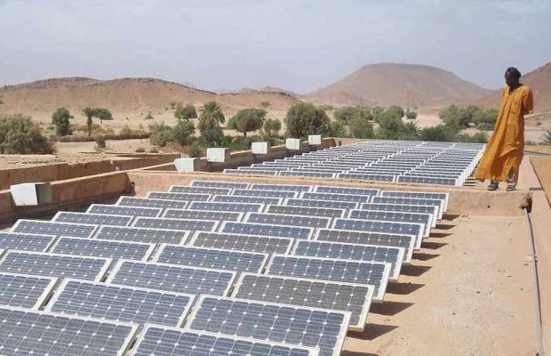 Kasdir (Naâma) - Des panneaux photovoltaïques pour les zones d’ombre