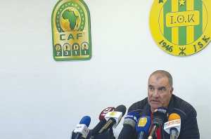 Tizi Ouzou (Football) - AMAR SOUAYAH, NOUVEL ENTRAÎNEUR: “La JSK doit toujours aller de l'avant”