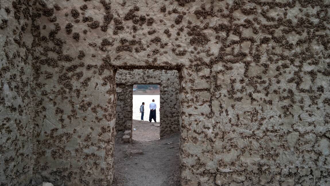 Planète (Irak/Asie) - Au Kurdistan irakien, un village englouti refait surface à cause de la sécheresse