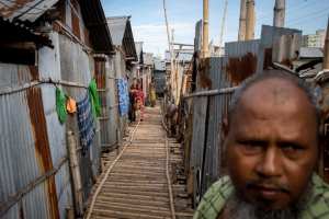 Planète (Asie) - Reportage — Migrations: Au Bangladesh, des paysans fuient des fleuves qui débordent