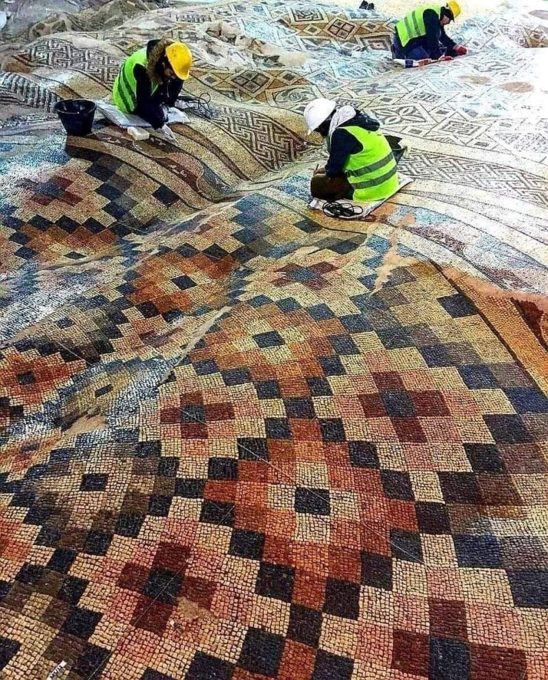 Une mosaïque Romaine de 1050m2