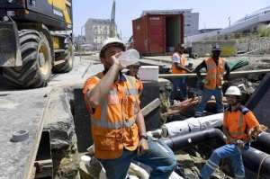 Planète - Réchauffement climatique: il va faire trop chaud pour travailler