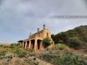 Gare de Nedromah : La ligne d'Akid Abbes à Ghazaouet