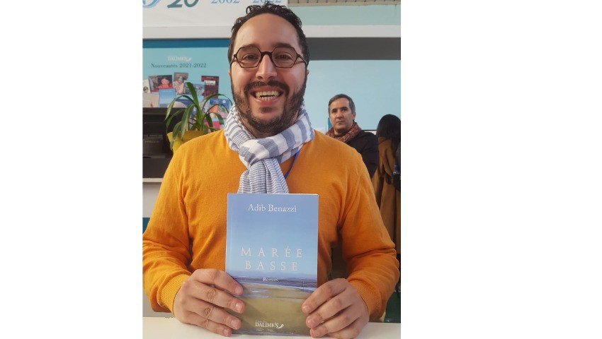 «Marée basse» roman d'Adib Benazzi Enquête sur des crimes d'enfants à Tamanrasset