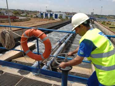 Algérie- Hocine Necib appelle les agriculteurs à utiliser les eaux usées traitées pour l'irrigation