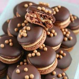 ماكارون بالشكولاطة