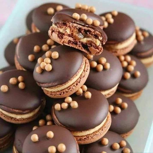 ماكارون بالشكولاطة