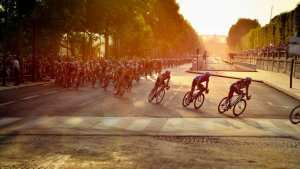Planète (France/Europe) - Le Tour de France veut réduire son empreinte carbone