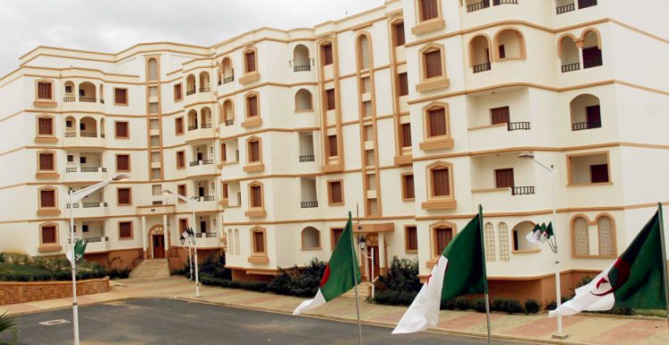 إطلاق أوّل طبعة من “الصالون الجزائري للعقار الجديد بفرنسا (SINA PARIS)”