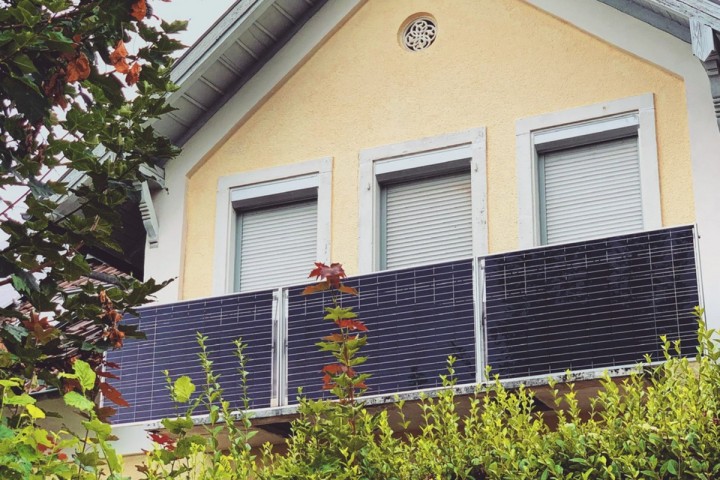 Planète (Europe) - En Allemagne, les panneaux solaires fleurissent aux balcons