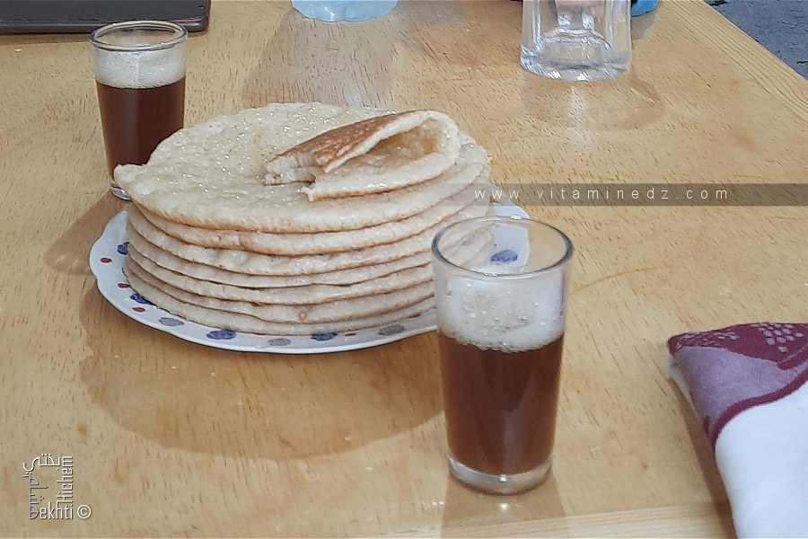 Baghrir saupoudré au sucre