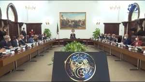 ENTRE HAUSSE DES SALAIRES ET DES RETRAITES, LA NOUVELLE ALGÉRIE SE DESSINE !