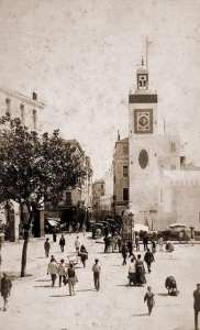 ماذا تعرف عن ساحة الشهداء بالعاصمة الجزائرية