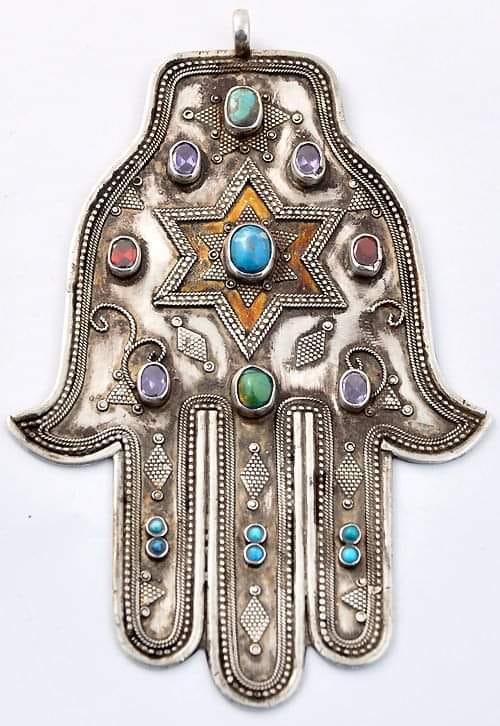 للتحذيــــر .. ألفاظ خاطئة وأخرى يهودية تعصف بلهجتنا الجزائرية العامية وتسيء لديننا الإسلامي ..