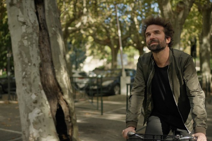 Planète - AVEC SA NOUVELLE SÉRIE 