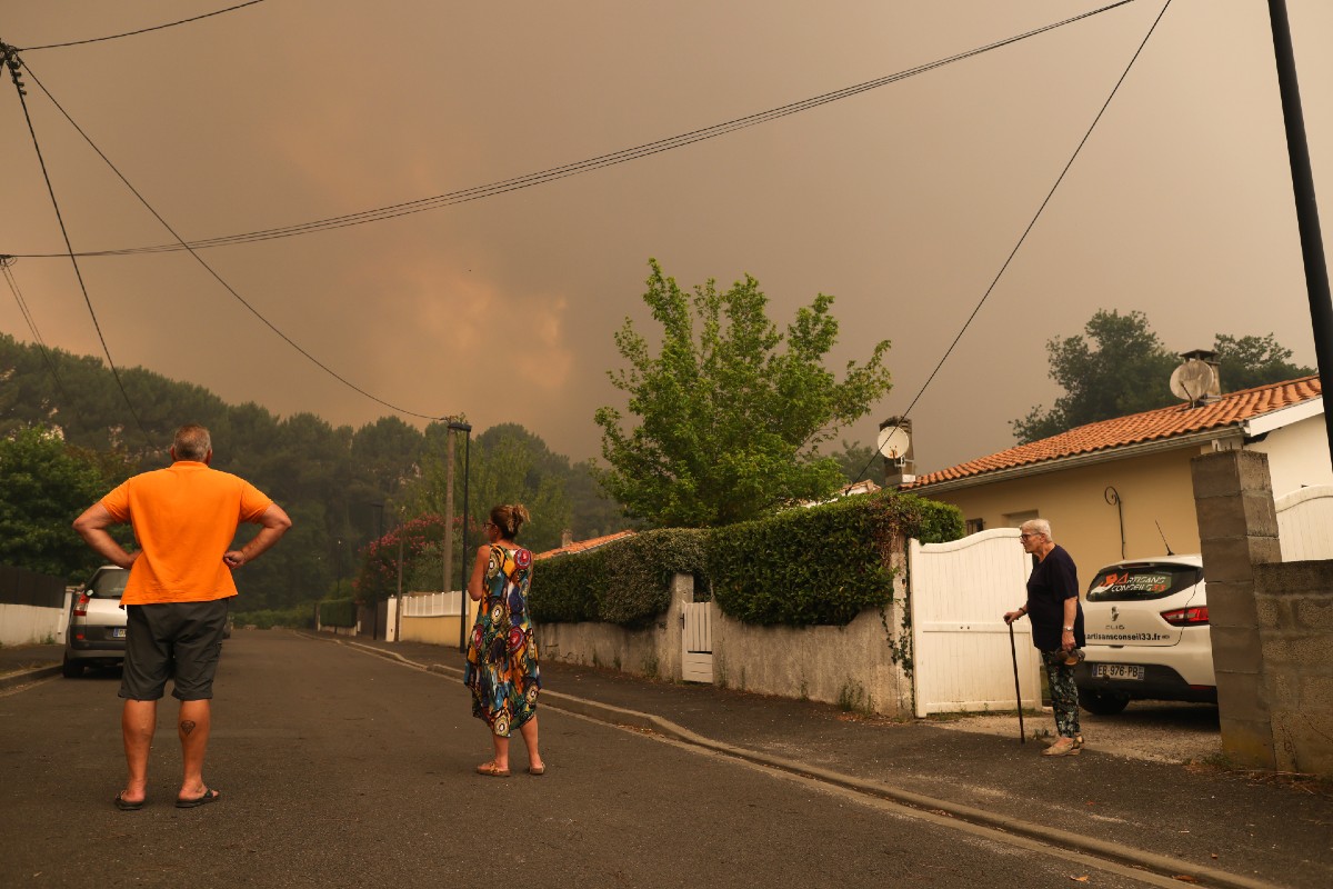 Planète (Europe) - Juillet – La France entre dans l’ère des mégafeux