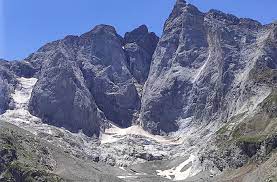 Planète - Climat: la moitié des glaciers du monde condamnés à disparaître