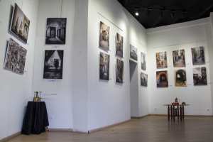 Vernissage : Fatima-Zohra Hadj Ahmed expose ses photographies de La Casbah d’Alger