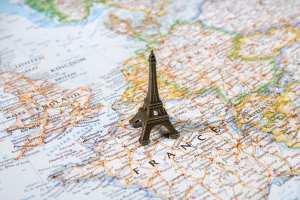 Assurance voyage pour la France – Guide de l’assurance médicale pour les étrangers voyageant en France